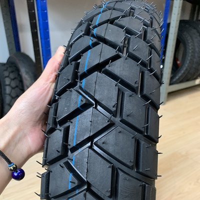 Tamanho do pneu 120/80-18 Pneus de motocicleta de alta resistência à tração para clientes da Bolívia