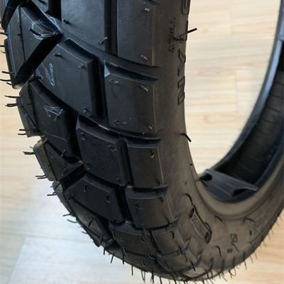 Tamanho do pneu 120/80-18 Pneus de motocicleta de alta resistência à tração para clientes da Bolívia