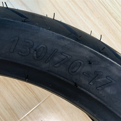 Deep Design pneu de moto Shinko 130/70-17 para projeto de profundidade de piso