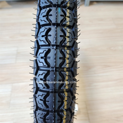 300-17 300-18 2,3/2,6 kg Conteúdo de borracha 35%-55% Pneus de motocicletas para o mercado da América do Sul