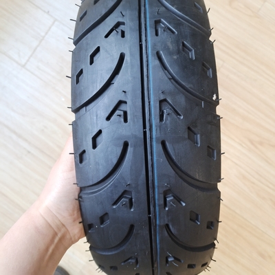 Pneus de motocicleta Pneus de scooter 130/60-13 Classe A sem tubos com 35% a 55% de teor de borracha