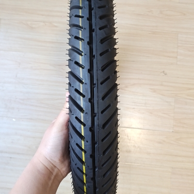 3.00-17 Pneus de borracha natural de motocicleta Padrão popular para desempenho de alta velocidade