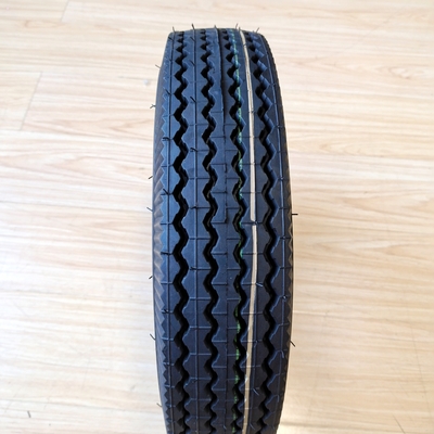 Negro 4.00-8 Bajaj Pneus de três rodas para motocicleta Feito de aço natural borracha nylon