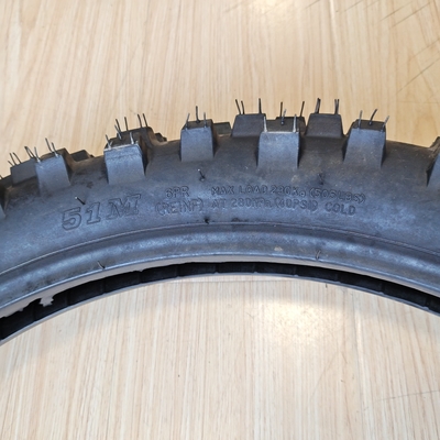 80/100-21 Pneus de borracha natural para motocicletas O equilíbrio perfeito entre desempenho e durabilidade