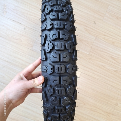 90/90-18 TT Pneus para motocicletas MT026 Fabricados com 35% a 55% de teor de borracha natural