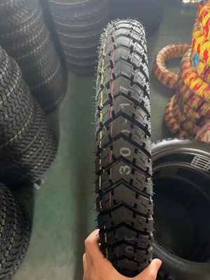 Pneus de motocicletas Emark 300-17 Caixa de pneus duráveis e 35%-55% de teor de borracha