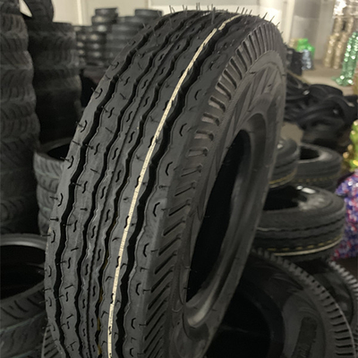 OEM aceitável 4.00-8 Pneus de tubo de motocicleta para MRF de duas rodas a um custo acessível