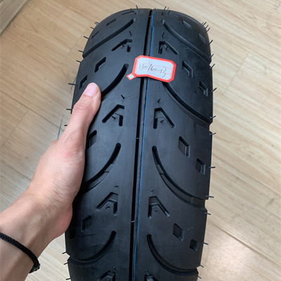 Máquina de troca de pneus de motocicleta profissional 130/60-13 com resistência à tração 10.5