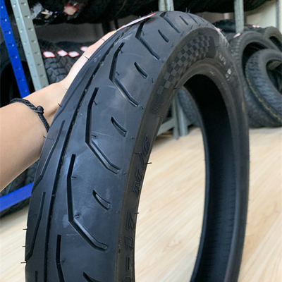 Fabricação de pneus de motocicletas 90/90-17 com capacidade de produção de 5000 unidades por dia