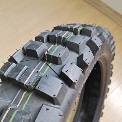 Pneus de motocicleta de alta velocidade 110/90-18 para o mercado africano Tempo de entrega dentro de 25 dias