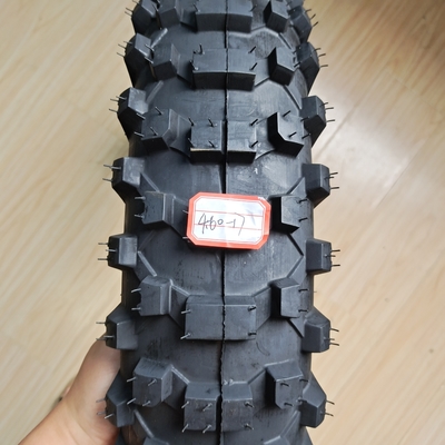 Pneus de motocicletas 4.60-17 sem tubos e tubos com capacidade de produção de 5000 peças por dia