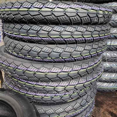 Pneus sem tubos para motocicletas Tubo 17/2.75 2.75-17 275 17 Teor de borracha 35%-45% Pneus de padrão