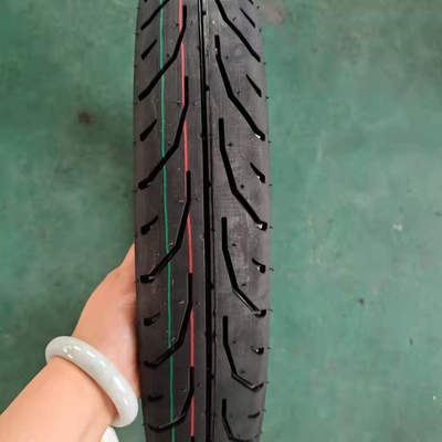 80/90-17 Pneus e tubos internos de motocicleta adequados às condições da estrada das Filipinas