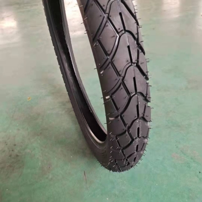 Pneus de motocicleta de padrão profundo 2.75-18 sem tubo Classe A com 10,5 resistência à tração