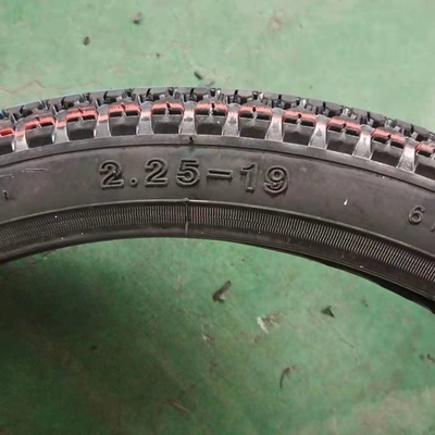 5000 peças por dia Resistência à tração 10,5 Pneus de motocicleta chineses 2,25 X 19 Credível