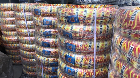 Super 460-18 Pneus e tubos de borracha para motocicletas no porto de Qingdao