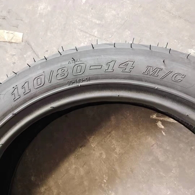 Pneus de moto 110/80-14 Profundamente concebidos Produzidos pela Leading a 5000 peças por dia