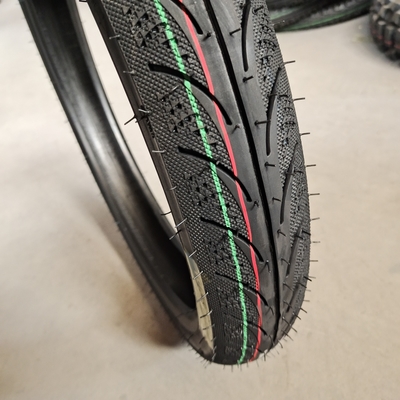 Grande Capacidade de Produção 275-17 Pneus de Motocicleta com Profundos Padrões no Mercado