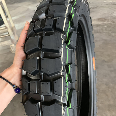 Super 460-18 Pneus e tubos de borracha para motocicletas no porto de Qingdao