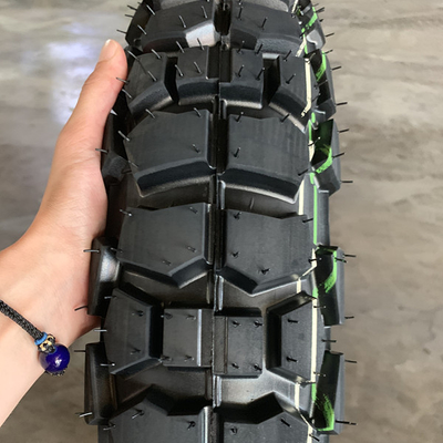 Super 460-18 Pneus e tubos de borracha para motocicletas no porto de Qingdao