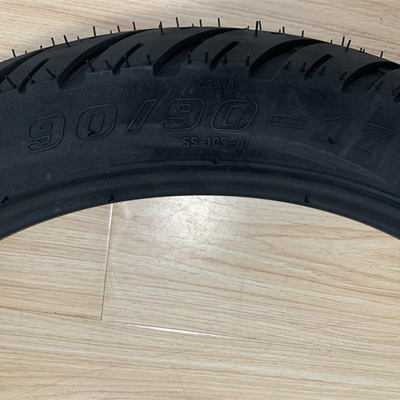 Pneus de motocicleta de borracha superprofissional 90/90-17 para fins de reparação/reemplaço