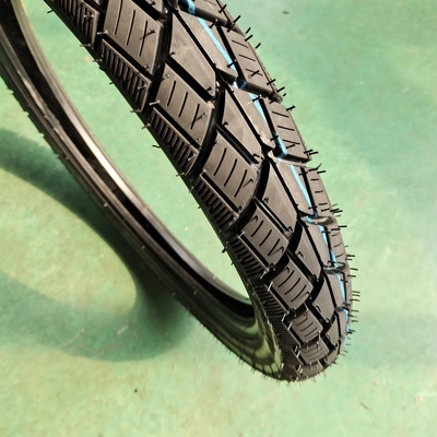 Deep Design Pneus de motocicleta 275-17 5000 Pcs por dia Capacidade e Deep Pattern Design
