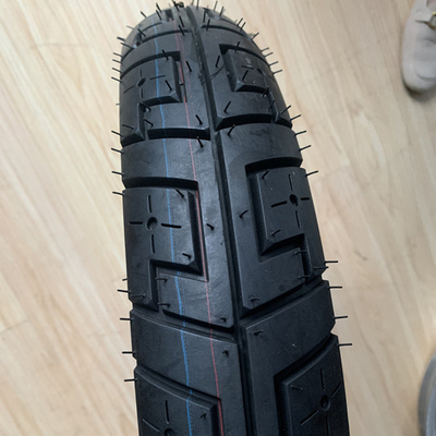 Super pneus de borracha para motocicletas 90/90/18 com capacidade de produção de 5000 peças por dia