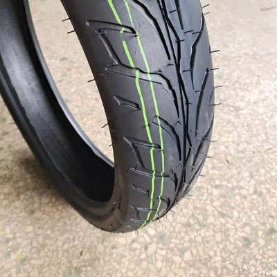 Resistência à tração 10,5 Pneus de motocicleta do mercado africano 100/80-17 Pneus de motor de borracha natural