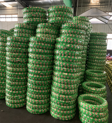 Pneus para motocicletas 130/90-10 de carga no porto de Qingdao para outros sistemas de carroçaria de motocicletas