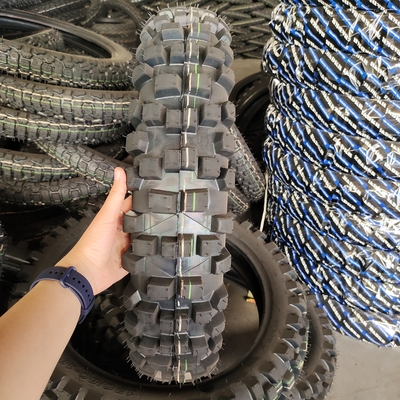 120/80-18 Pneus de motocicleta com 35% a 45% de teor de borracha e TL 6,5 kg