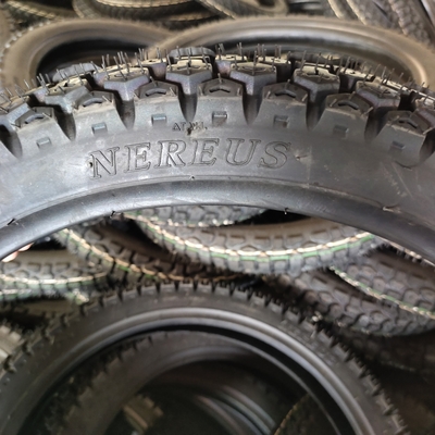 LLantas Kenda Para Moto 275x18 Loading Port Qingdao Port Pneus Motos 275x18 2.9KG