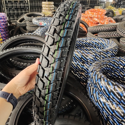 Top Rated 275x18 300x18 90/90-18 Pneus de motocicleta Velocidade 150km/h Velocidade 6PR/8PR