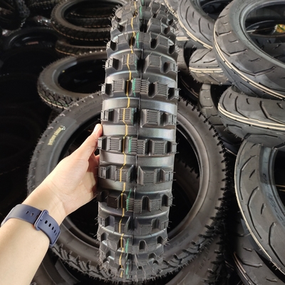 110/90-16 Pneus de motocicleta mrf 110 90 16 para compradores do Médio Oriente 35%-45% Teor de borracha