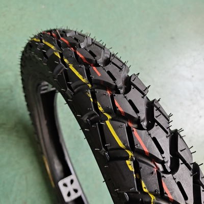 Pneus de moto 2.75-17 sem tubo Classe A 5000 pcs por dia Produção com projeto profundo