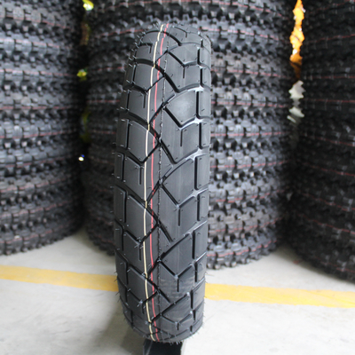130/80-17 130/80/17 Pneus de motocicletas para o mercado do Médio Oriente Carga QTY/40'HQ 13000PCS
