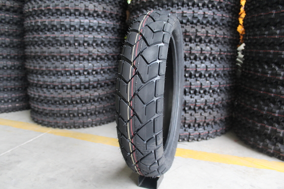 130/80-17 130/80/17 Pneus de motocicletas para o mercado do Médio Oriente Carga QTY/40'HQ 13000PCS