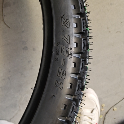 280kpa Alto teor de borracha Pneus de motocicleta off-road 275-21 275 21 para o mercado africano