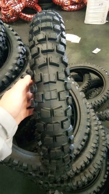 Tempo de entrega 25-30 dias 4.10-18 Pneus de motocicleta com 30% a 45% de borracha