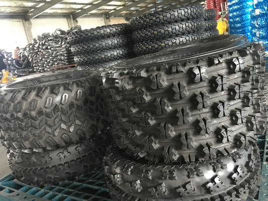 20x11-9 Pneus de lama para todos os terrenos Capacidade de carga 132kg Conteúdo de borracha 35%-45%