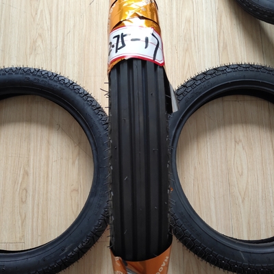 Maxxis 2.75-17 Pneus de motocicleta com 6 PR Ply Rating e 40% de teor de borracha