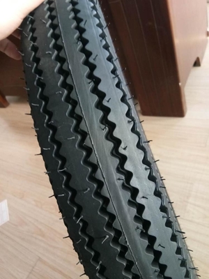 Projeto de padrão profundo Tubos internos de pneus de motocicletas 4.50-18 4.00-19 para fácil instalação