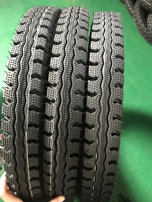 Pneus de motocicleta 18 polegadas 90/90-18 3.00-18 2.50-18 2.25-18 2.75-18 com borracha natural