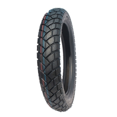 Malásia 120/80-17 Pneus sem tubos para motocicletas 35%-55% Teor de borracha para maior aderência