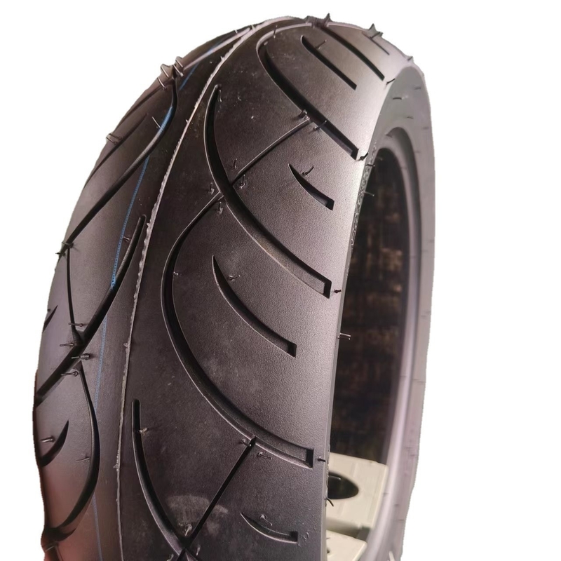 35%-55% de teor de borracha Pneus de motocicleta sem tubo de nylon 150/70-13 Pneus para substituição/reparação