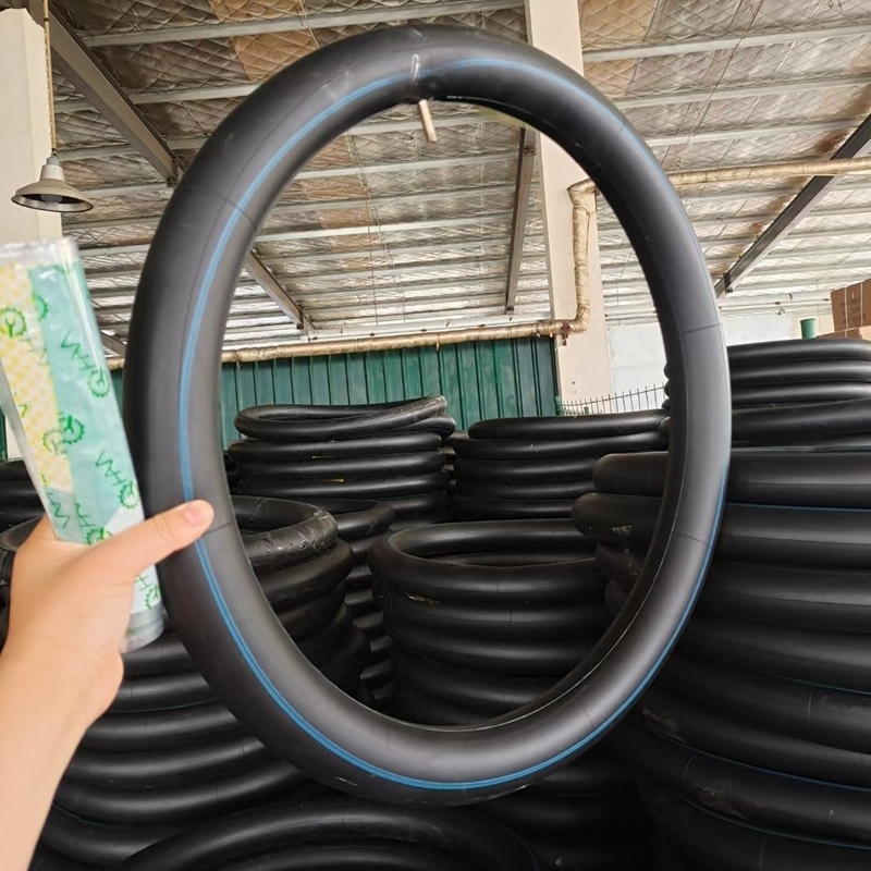Capacidade de produção 50000 peças por dia 3,00-17 tubo de butil tubo interno natural para motocicleta