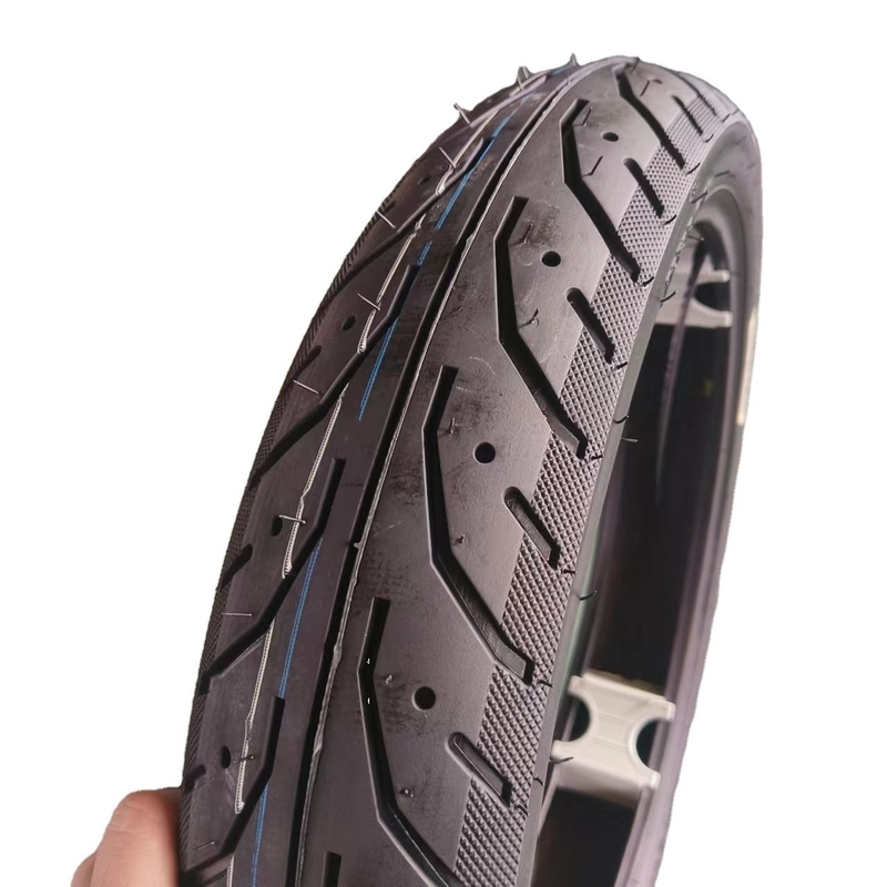 Pneus de motocicleta sem tubo de nylon 100/80-17 OEM aceito em Qingdao com porto de carga