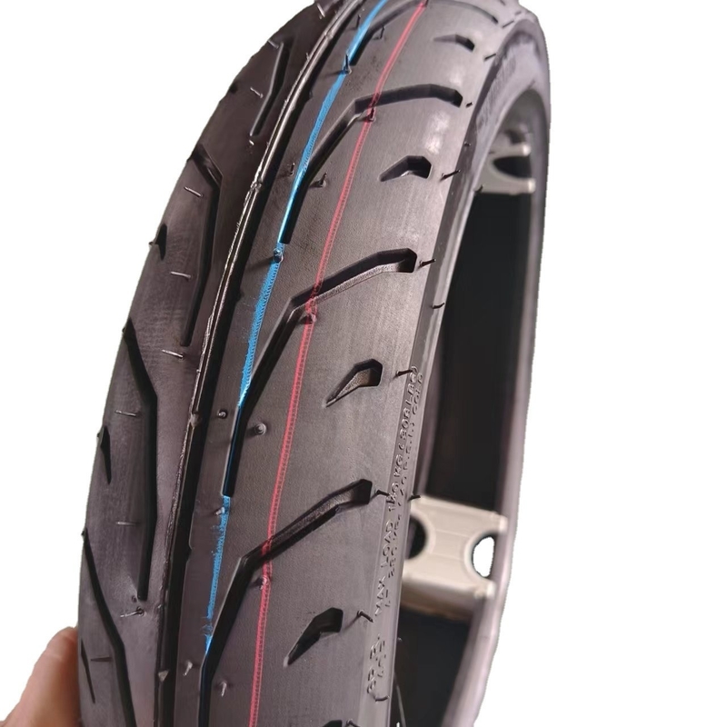 80/90-14 Pneus sem tubo para motocicletas com certificado e borracha natural de cor preta