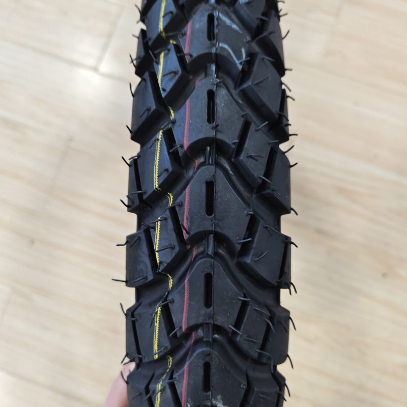 Rodas de motocicleta de aço natural de borracha de nylon 2,75 17 Pneus de borracha Pneus de motocicleta