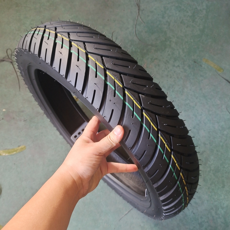 Pneus de motocicleta de borracha super 110/80-17 com porta de carga e carcaça de pneus de Qingdao