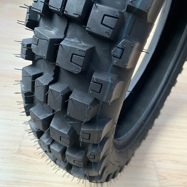 140/80-18 Pneus enduro macios com 10,5 resistência à tração e conteúdo de borracha duradoura